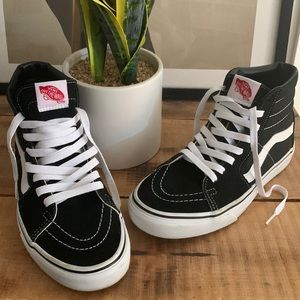 Black Vans size 8 US women / 6.5 US men